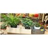 Image 1 : LOT OF 3 MINI CRATES WITH FAUX FOLIAGE