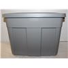 Image 1 : NEW RUBBERMAID 68 LITRE ROUGHNECK TOTE WITH LID