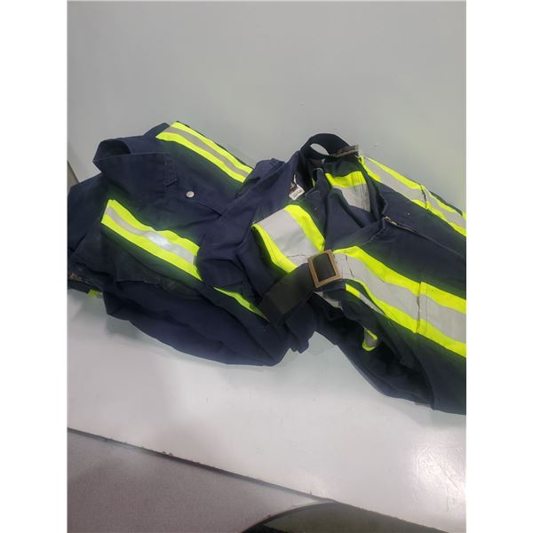 Assorted Coveralls. (Sizes 40 to 44, 7 total)