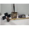 Image 1 : Motorola Speakers, Shovel, Sledgehammer