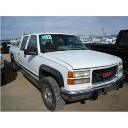 GMC 3500 EXTENDED CAB 4X4 PICKUP, s/n 1GTHK33FITF008057