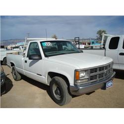 CHEVY CHEYENNE C2500 PICKUP, s/n 1GCGC24R4WZ139577