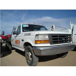 FORD F350XL CREW CAB FLATBED TRUCK, s/n 1FDJW35H6TEB28815