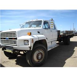 FORD F700 S/A CREWCAB FLATBED TRUCK, s/n 1FDNF70K7JVA14587