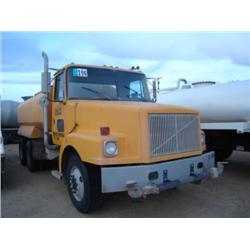 VOLVO VG-64-T 4000 GALLON T/A WATER TRUCK, s/n 4V1JBBRE2LR806321