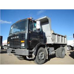 MACK MS200P S/A DUMP TRUCK, s/n VG6M116A8WB202324