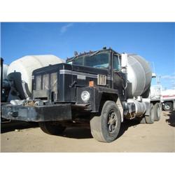 INTERNATIONAL PAYSTAR F-5070  T/A MIXER TRUCK, s/n 2HTTGKCT5FCA12632