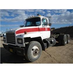 MACK RD688S T/A TRUCK TRACTOR, s/n 1M2P267CXVM030968