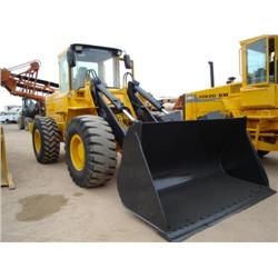 VOLVO L90B WHEEL LOADER s/n LV90V61666