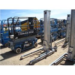 GENIE SUPERLIFT SLC24 24ft. MATERIAL LIFT, s/n 20354