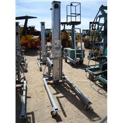 GENIE SUPERLIFT SLC24 24ft. MATERIAL LIFT, s/n 20343