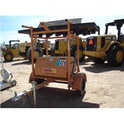 AMIDA 0DLSE25LA PORTABLE SOLAR ARROW BOARD s/n 990657657