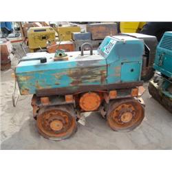 RAMMAX P33/24 WALK BEHIND TRENCH ROLLER, s/n 33072940