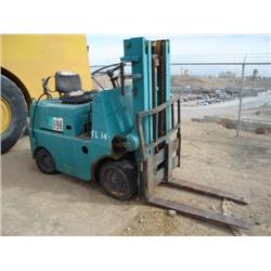 DATSUN CFG104-1 4000 lb.  WAREHOUSE FORKLIFT, s/n CFG104-0618