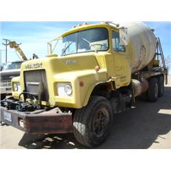 MACK MIXER TRUCK s/n DM685S33444