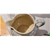 Image 2 : Set of 2  Rex Ceramic Pitchers A