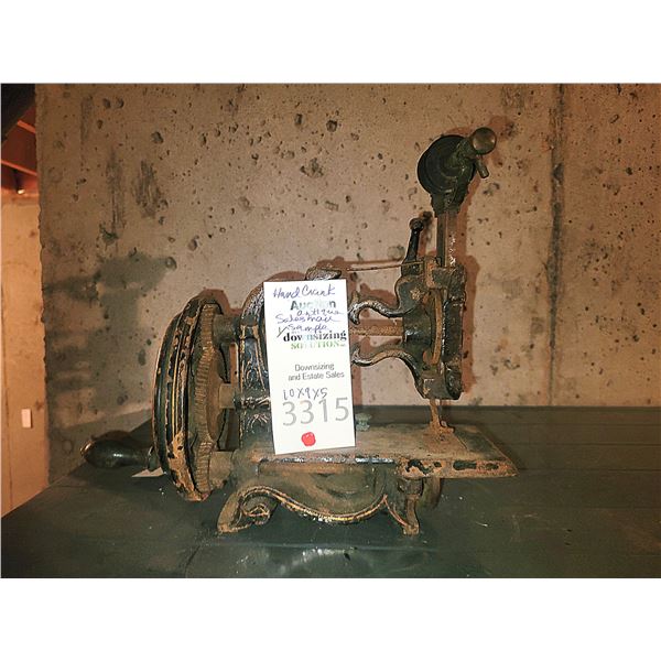 Salesman miniature sew A