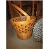 Image 10 : Baskets, woven stool, more A