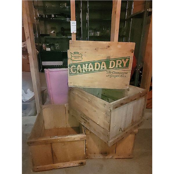Vintage Canada Dry crate A
