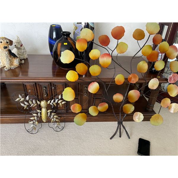 Decorative Metal Wall Hangings  30 x 32