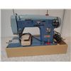 Image 2 : Vintage Domestic BDM Sewing Machine w/ Portable Carry Case