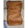 Image 2 : Vegan Leather Travel Case Clothing Storage 36 x 22