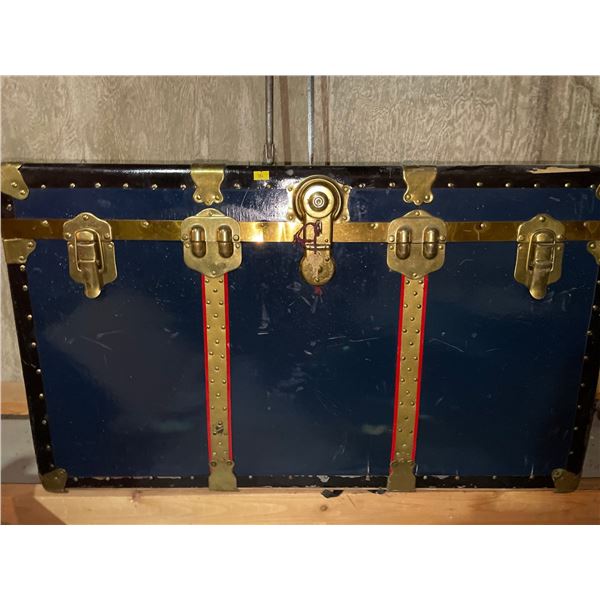 Steam Trunk Vintage Christie Baggage 36x20x24