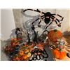 Image 1 : Halloween Decorative Collectables Jack O Lanterns Fall Theme