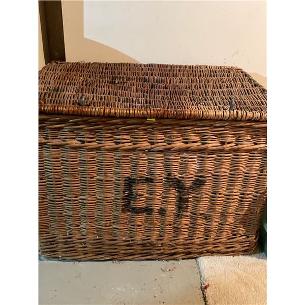 Large Woven Wicker Basket w/ Attached Lid