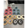 Image 2 : Lot of 1 Box of Assorted Polishing and Sanding Discs - Brand New!