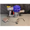 Image 3 : Lot of 1 Handheld Dyson Vacuum with Charger - Used