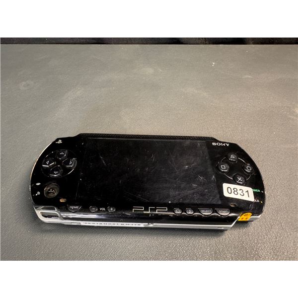 Lot of 1 Sony PSP-1001 (Playstation Portable) - Used