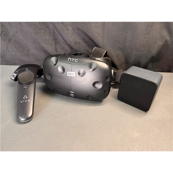 Lot of 1 HTC Vive VR Headset - Used