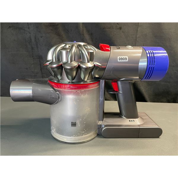 Lot of 1 Dyson Vacuum w/ Battery - Used