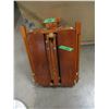 Image 1 : EASEL
