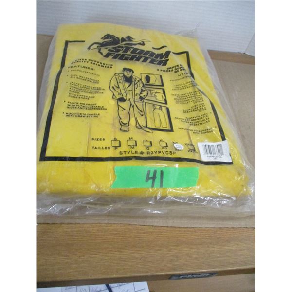 RAIN SUIT (SIZE 2XL)