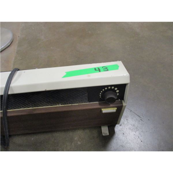 ELECTRIC BASEBOARD HEATER