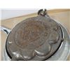 Image 2 : WAFFLE IRON & BASE