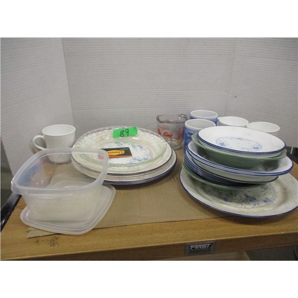 BOX C/W ASSORTED DISHES