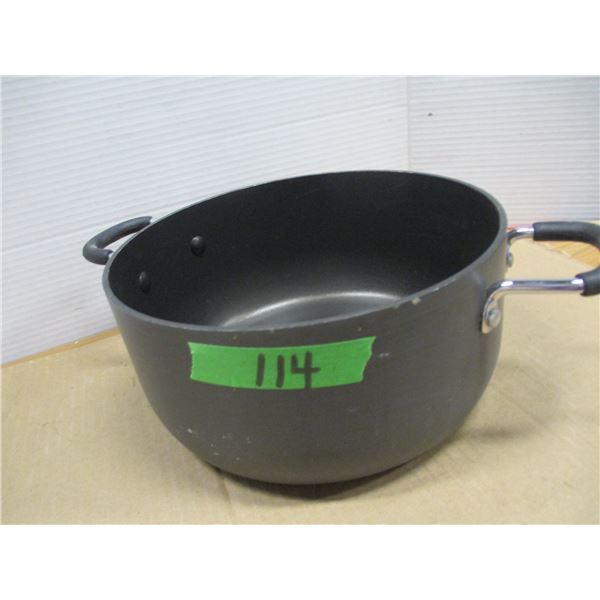 DOUBLE HANDLE POT