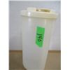 Image 1 : JUICE CONTAINER