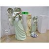 Image 2 : BOX C/W ORNAMENTS