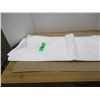 Image 2 : BOX C/W CHEF/LAB COATS