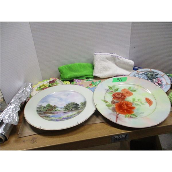 ESTATE:  BOX C/W ASSORTED HOUSEWARES