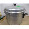 Image 2 : ESTATE:  11" X 4" STEAMER POT & LID