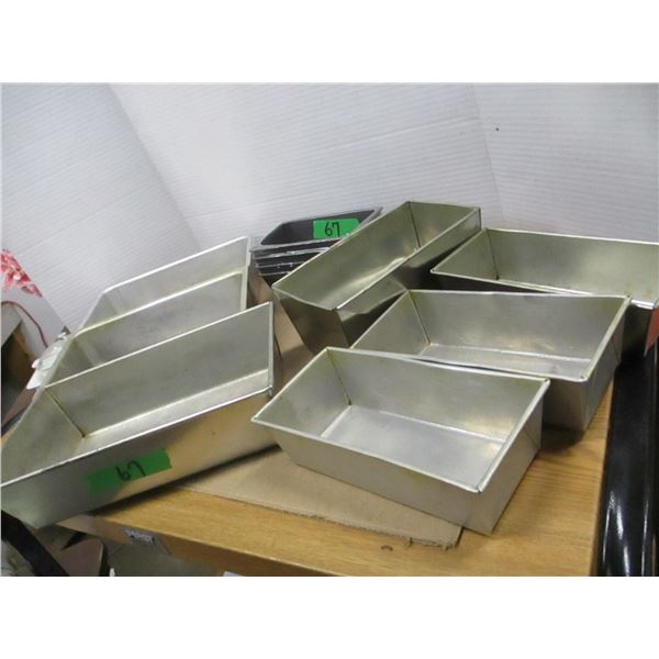 ESTATE:  ASSORTED LOAF PANS