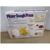 Image 2 : ESTATE:  MISTER DOUGH PRESS