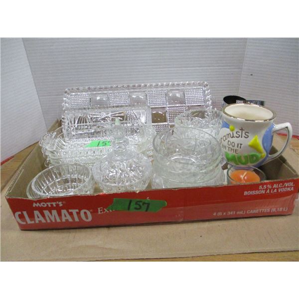 ESTATE:  FLAT C/W ASSORTED DISHWARE