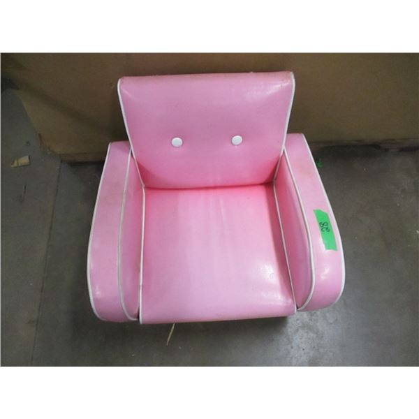 CHILD'S ARM CHAIR