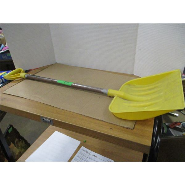 KID'S SHOVEL